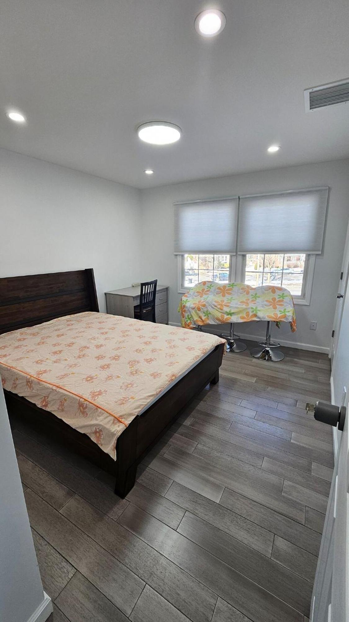3 Bedroom Renovated Model House New York Bagian luar foto